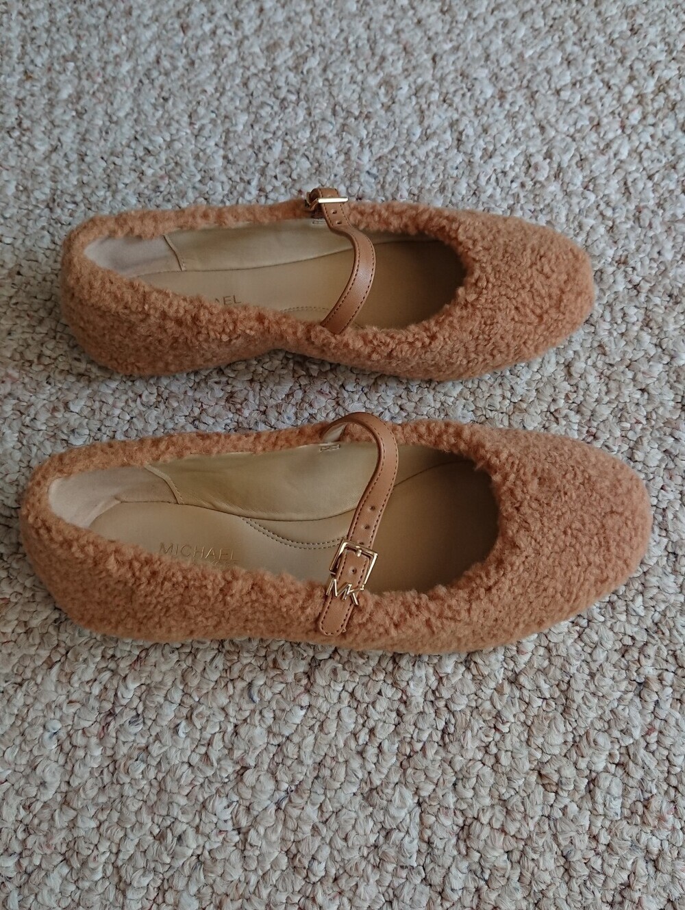 Michael Kors brown/camel Mara Faux Shearling Ballet Flat size 5.5